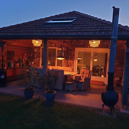 B&B Achterom Торн Экстерьер фото